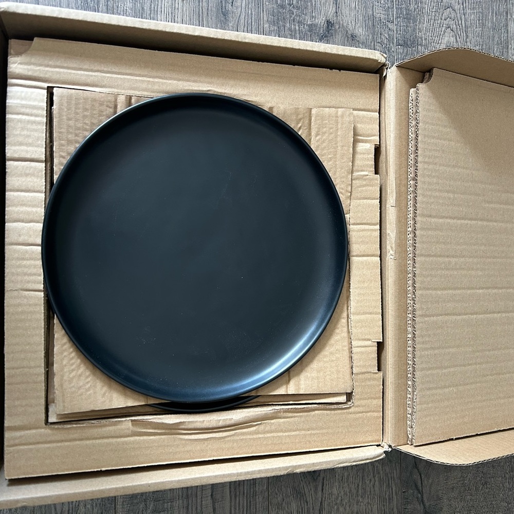Fable plates set of 2 to equal set of 4